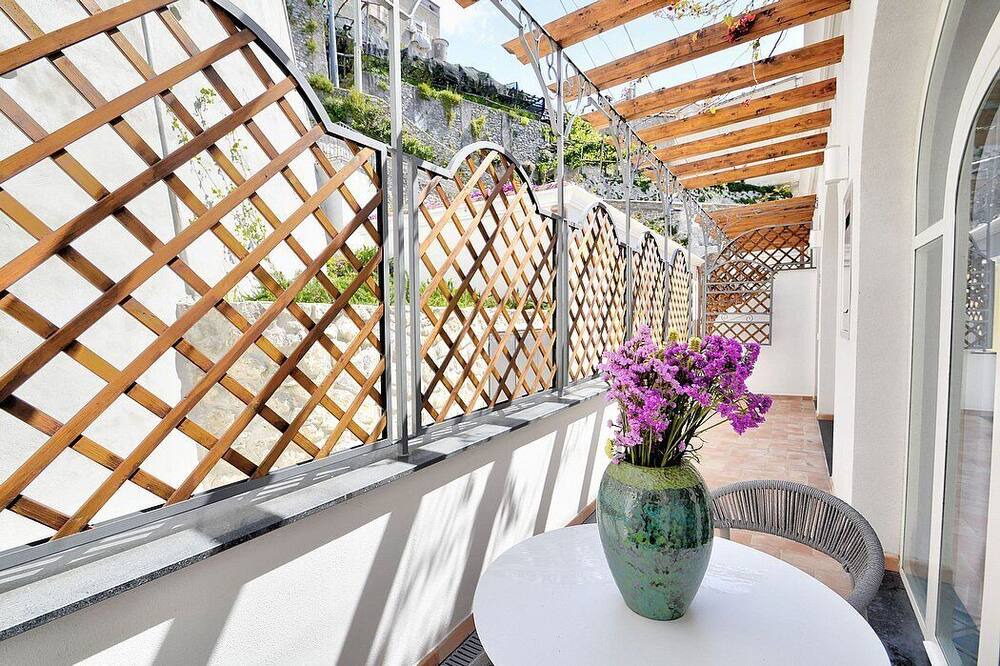 Photo of Patio Balcony in Pontone
