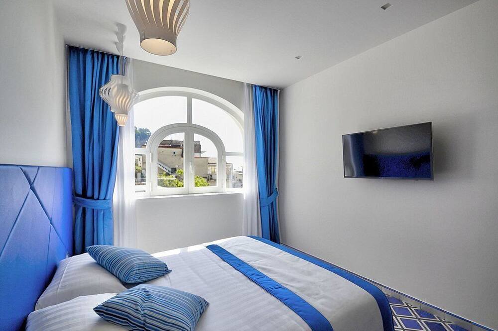Photo of Bedroom in Pontone
