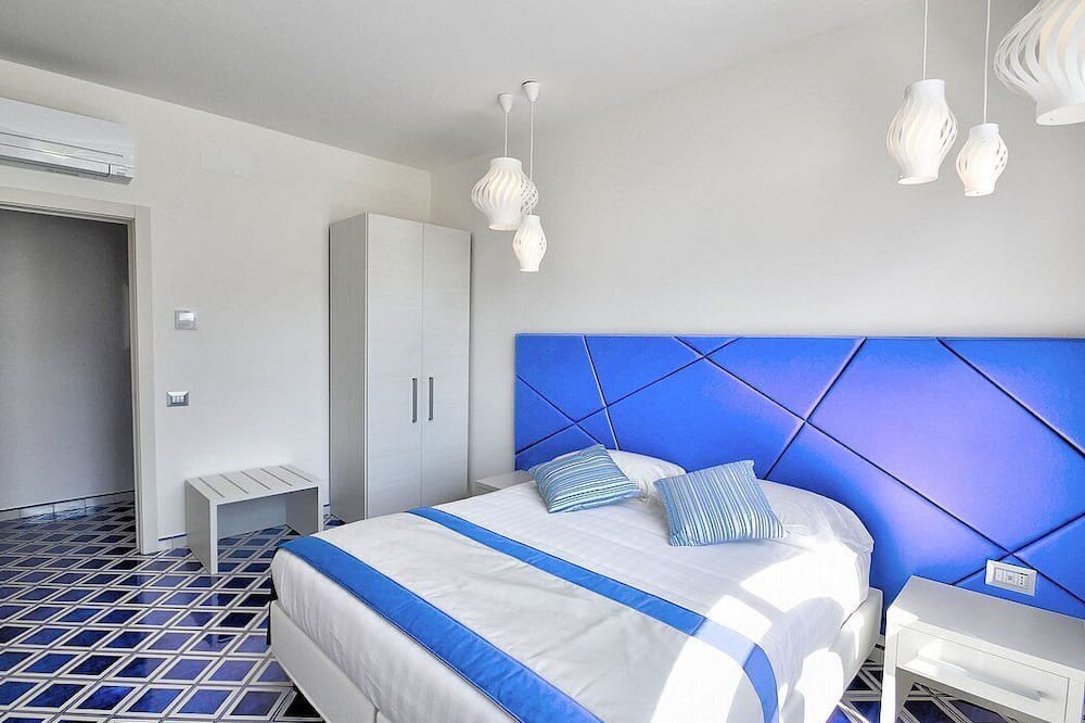 Photo of Bedroom in Pontone