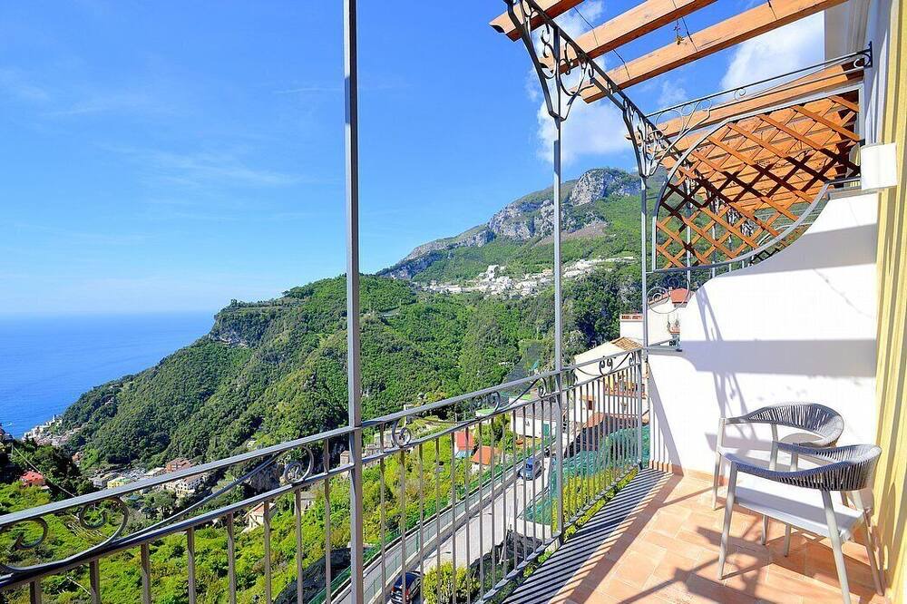 Photo of Patio Balcony in Pontone