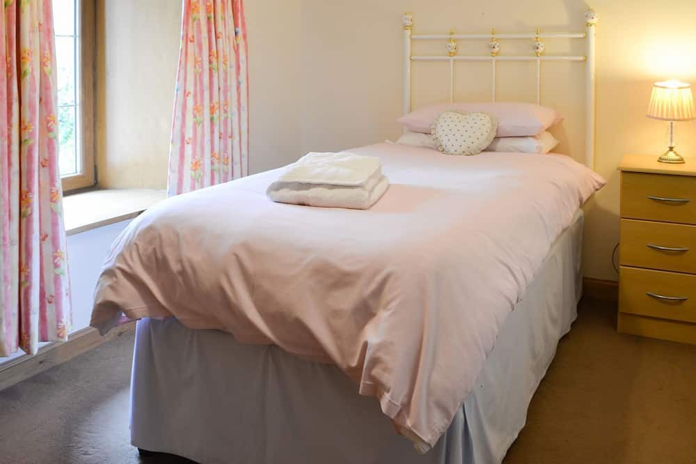 Photo of Bedroom in Lockerbie