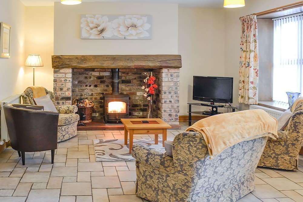Photo of Livingroom in Lockerbie