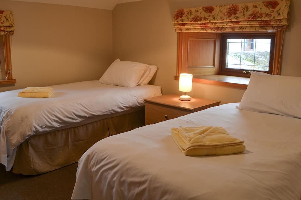 Photo of Bedroom in Lockerbie