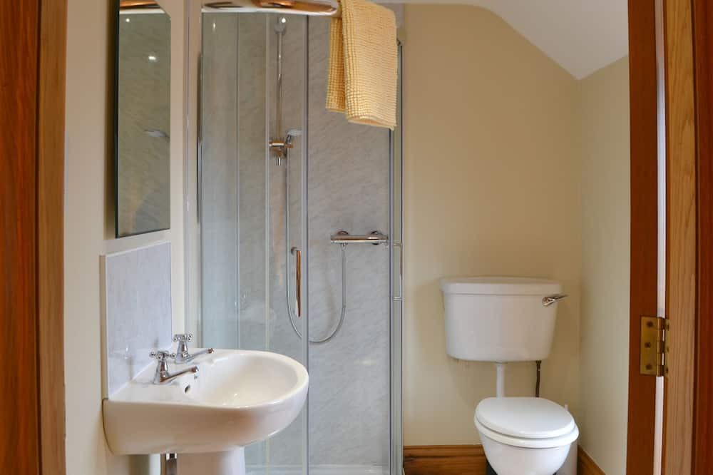 Photo of Bathroom in Lockerbie