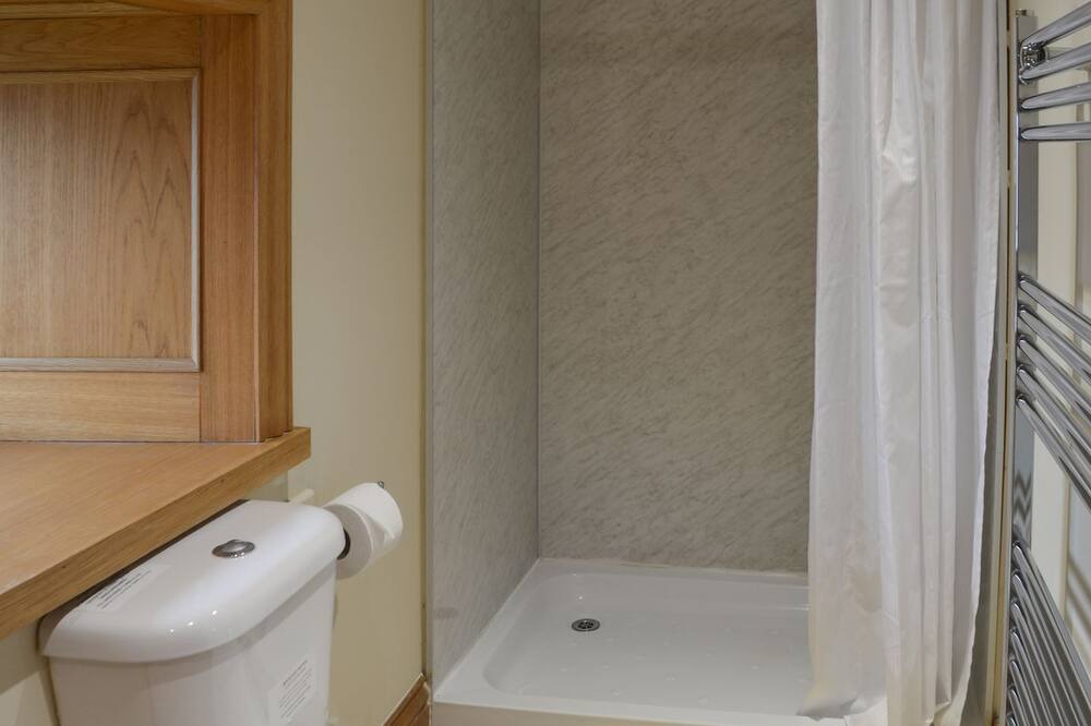 Photo of Bathroom in Lockerbie