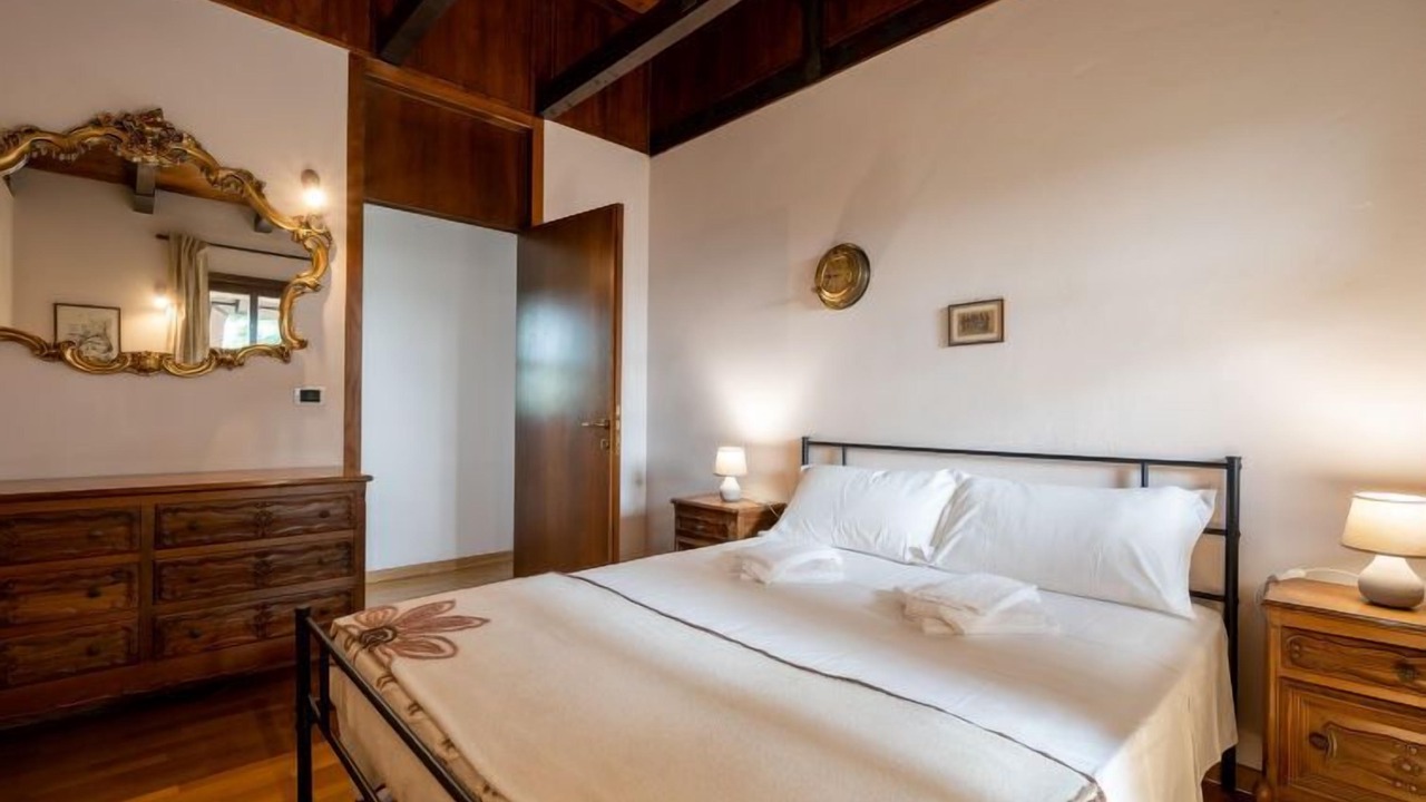 Photo of Bedroom in Santo Stefano Belbo