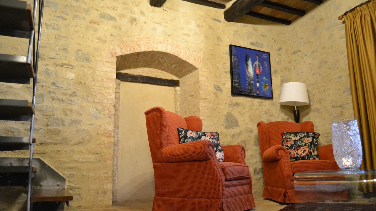 Photo of Others in Montone