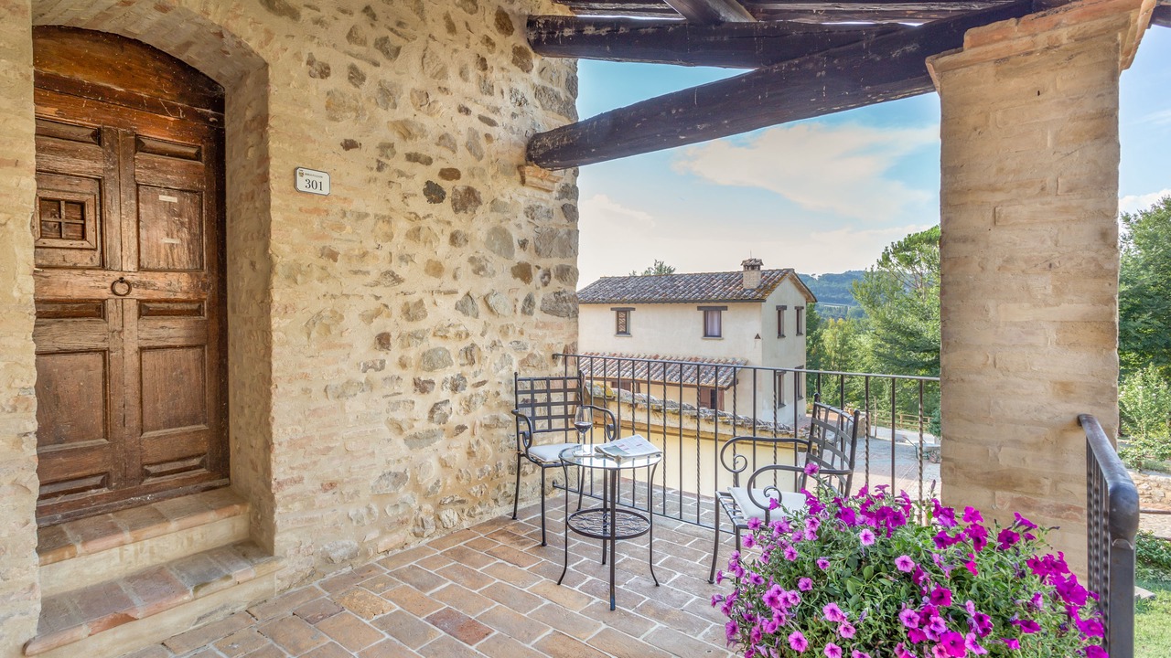 Photo of Others in Montone