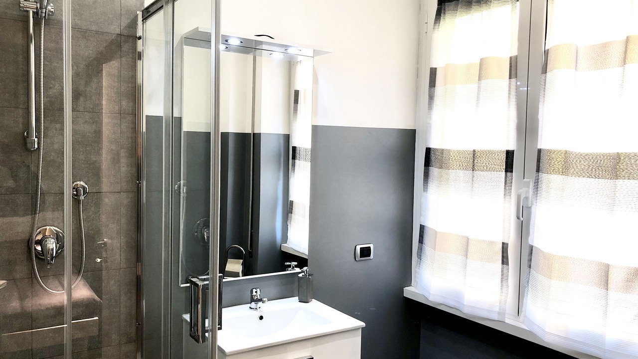 Photo of Bathroom in Trionfale