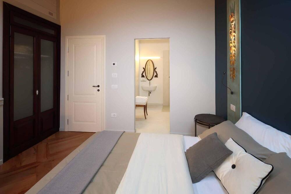 Photo of Bedroom in Malo