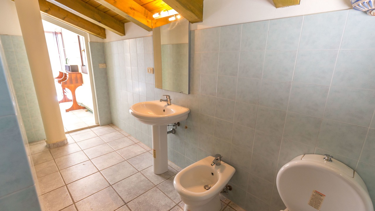 Photo of Bathroom in Arenella