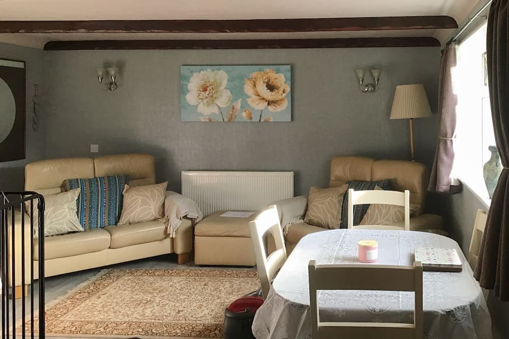 Photo of Livingroom in Millport