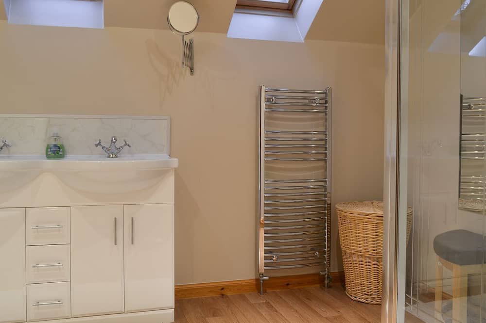 Photo of Bathroom in Kinlochleven