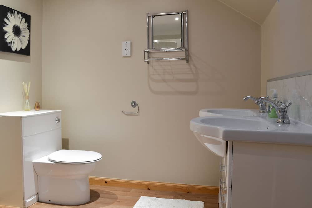 Photo of Bathroom in Kinlochleven