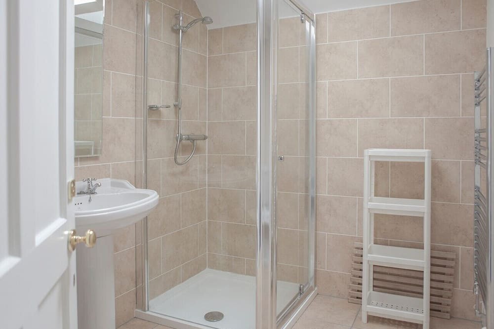 Photo of Bathroom in Newington