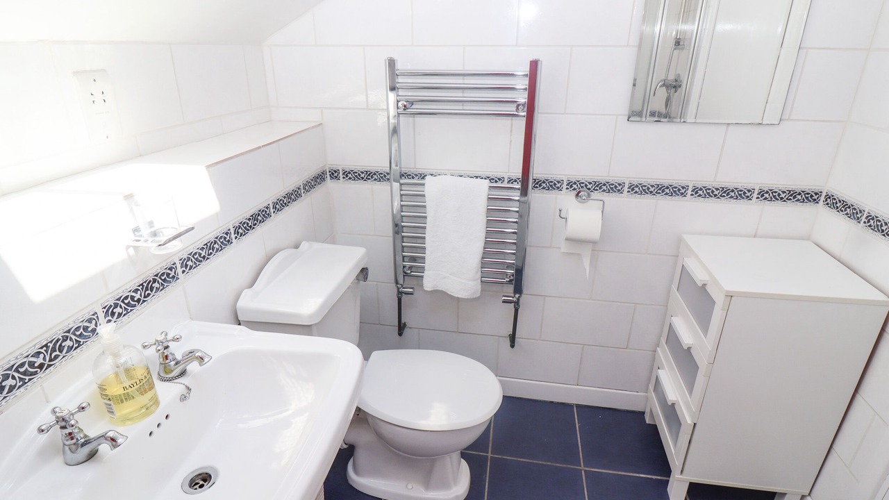 Photo of Bathroom in Brailes