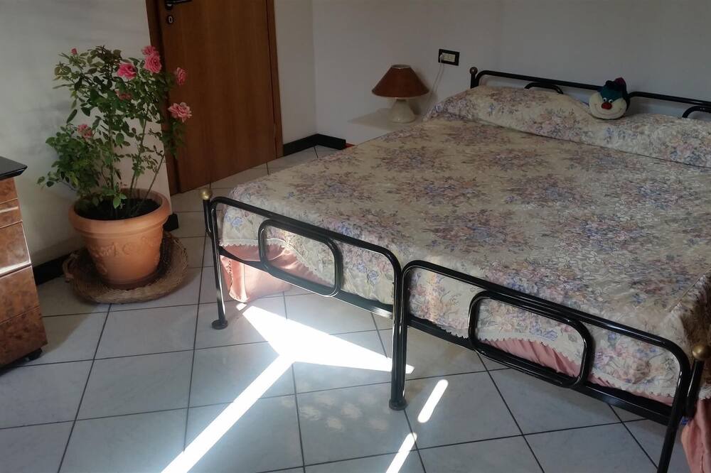 Photo of Bedroom in Bovara