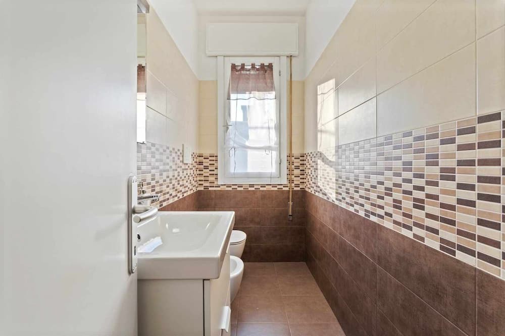 Photo of Bathroom in Cassola