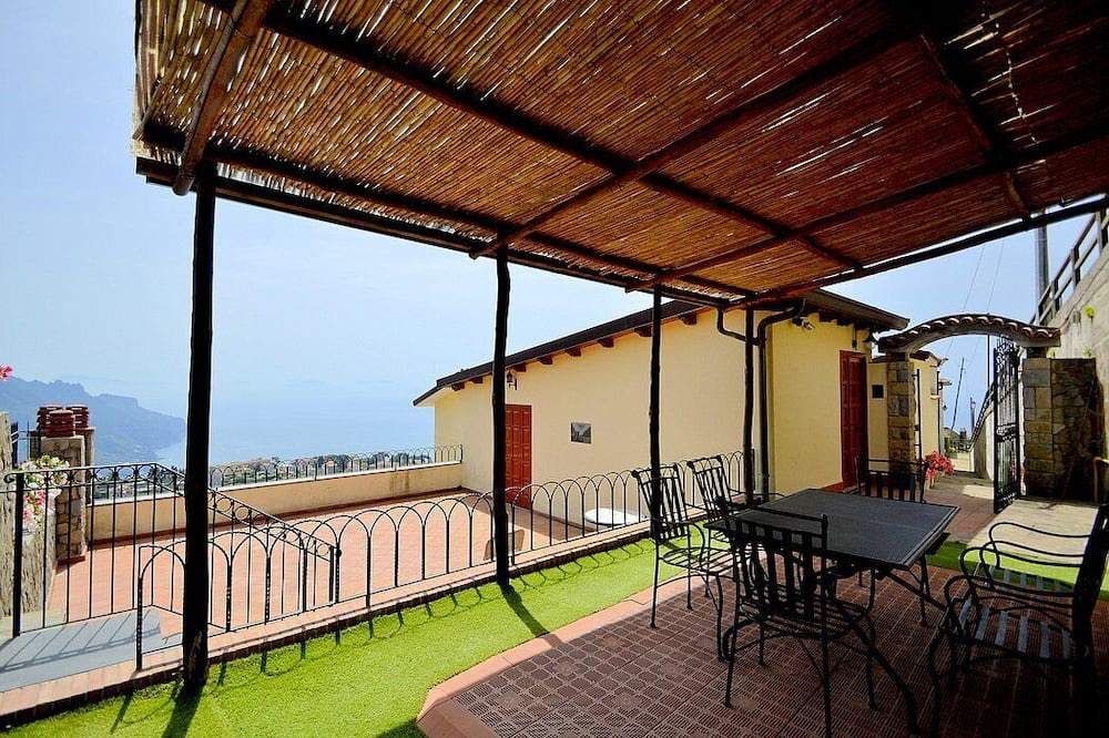 Photo of Patio Balcony in Scala