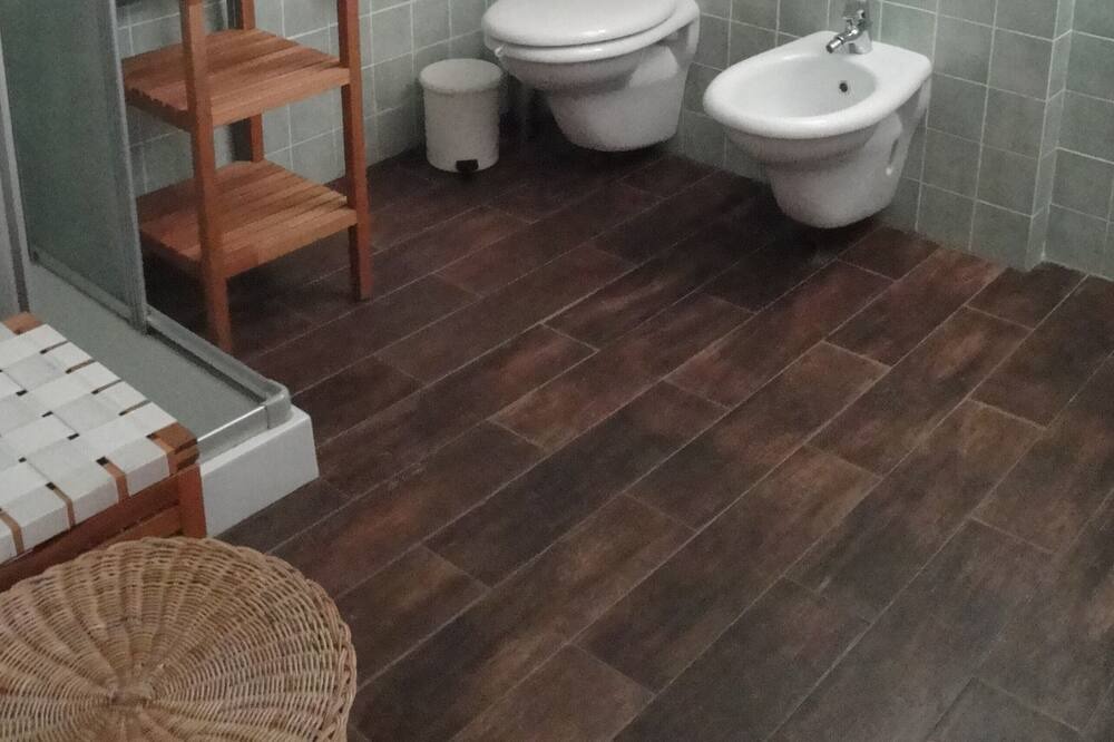 Photo of Bathroom in Torre dei Corsari