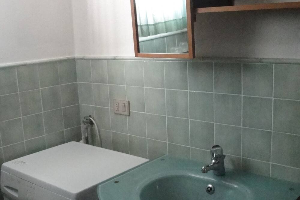 Photo of Bathroom in Torre dei Corsari