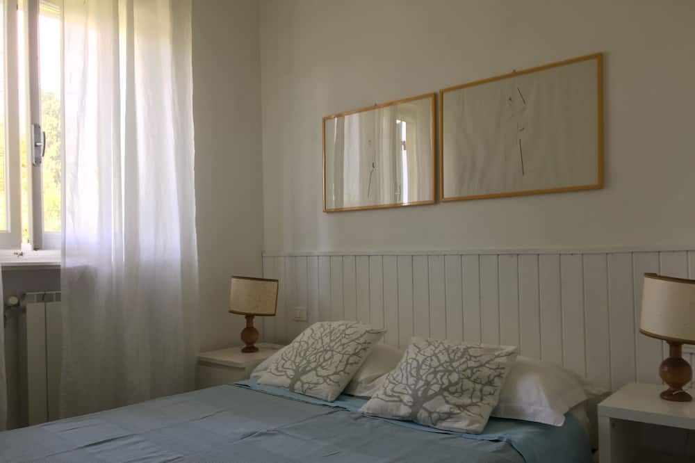 Photo of Bedroom in Tellaro