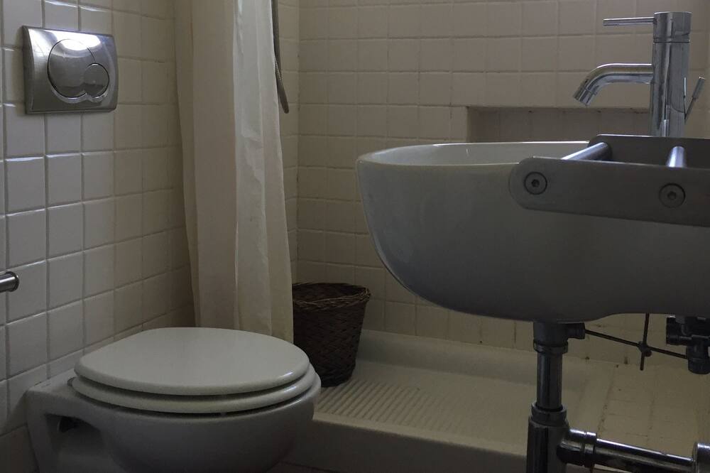 Photo of Bathroom in Tellaro