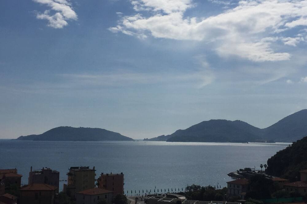 Photo of Others in Tellaro