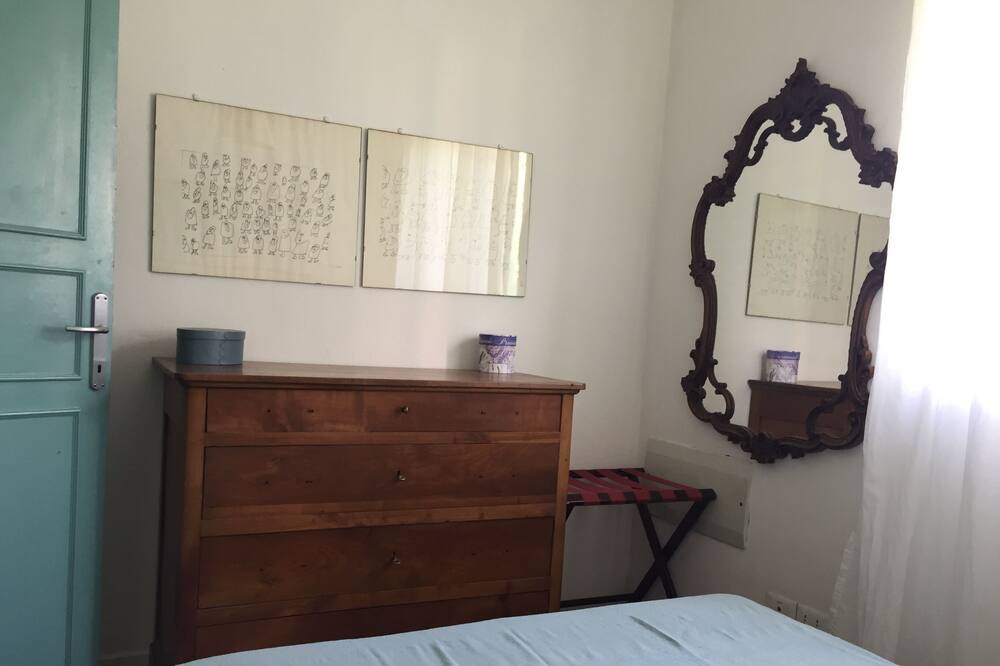 Photo of Bedroom in Tellaro