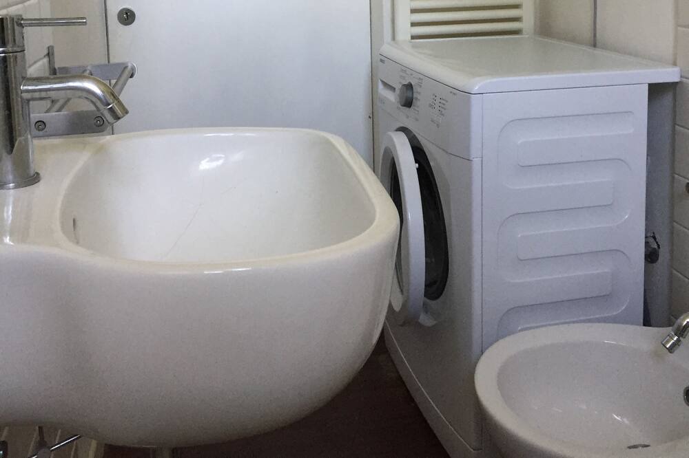 Photo of Bathroom in Tellaro