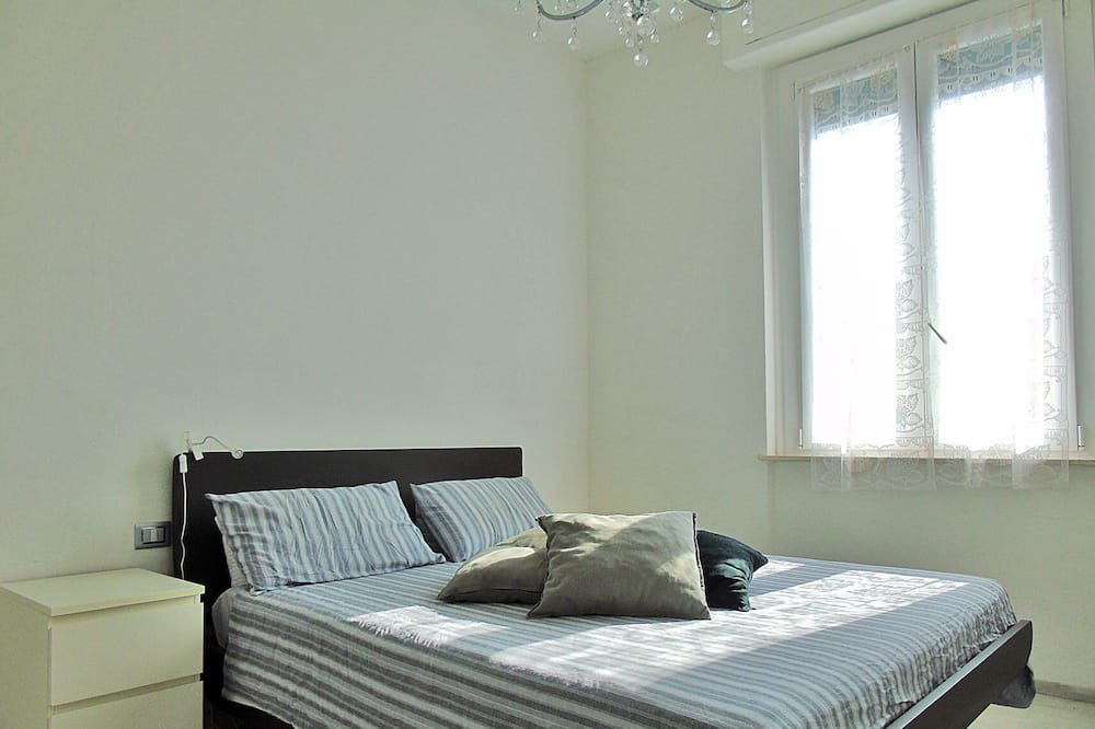 Photo of Bedroom in Tellaro