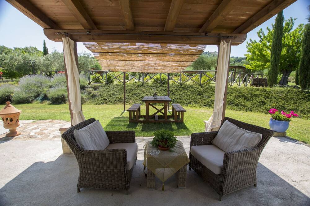 Photo of Patio Balcony in Mondavio