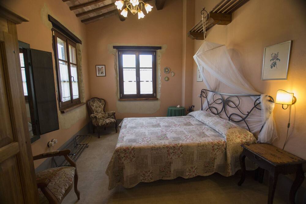 Photo of Bedroom in Mondavio