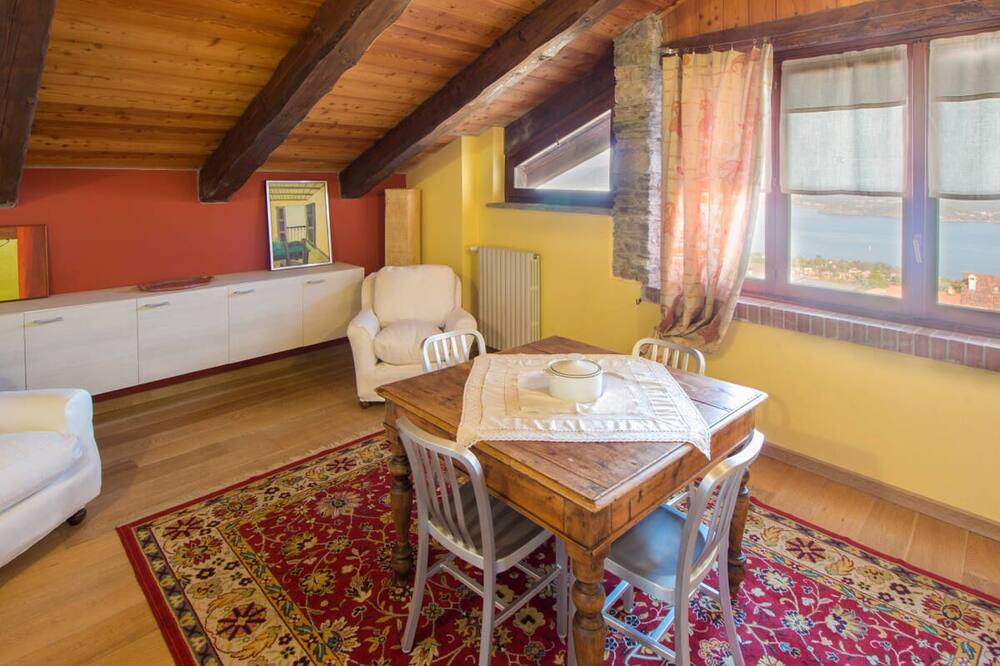 Photo of Livingroom in Massino Visconti