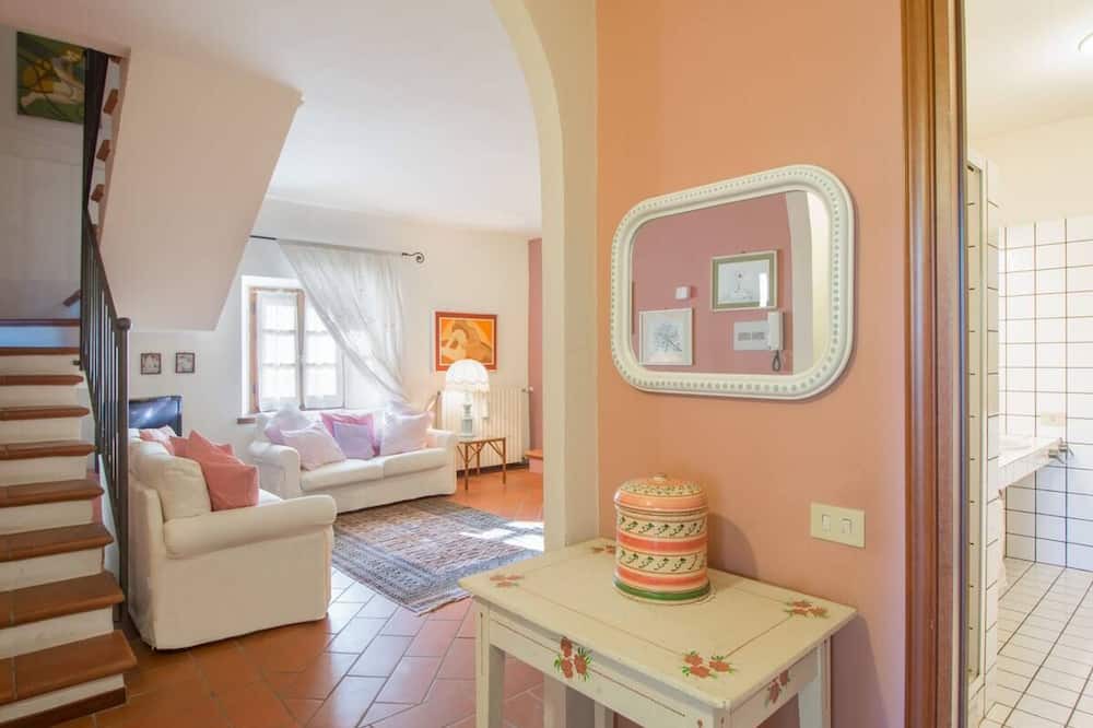 Photo of Livingroom in Massino Visconti