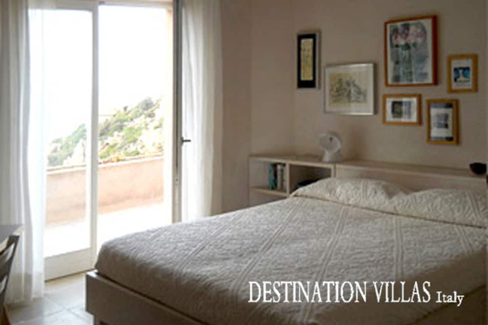 Photo of Bedroom in Costa Paradiso