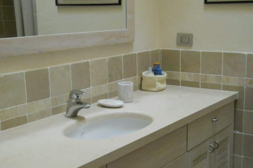 Photo of Bathroom in Costa Paradiso
