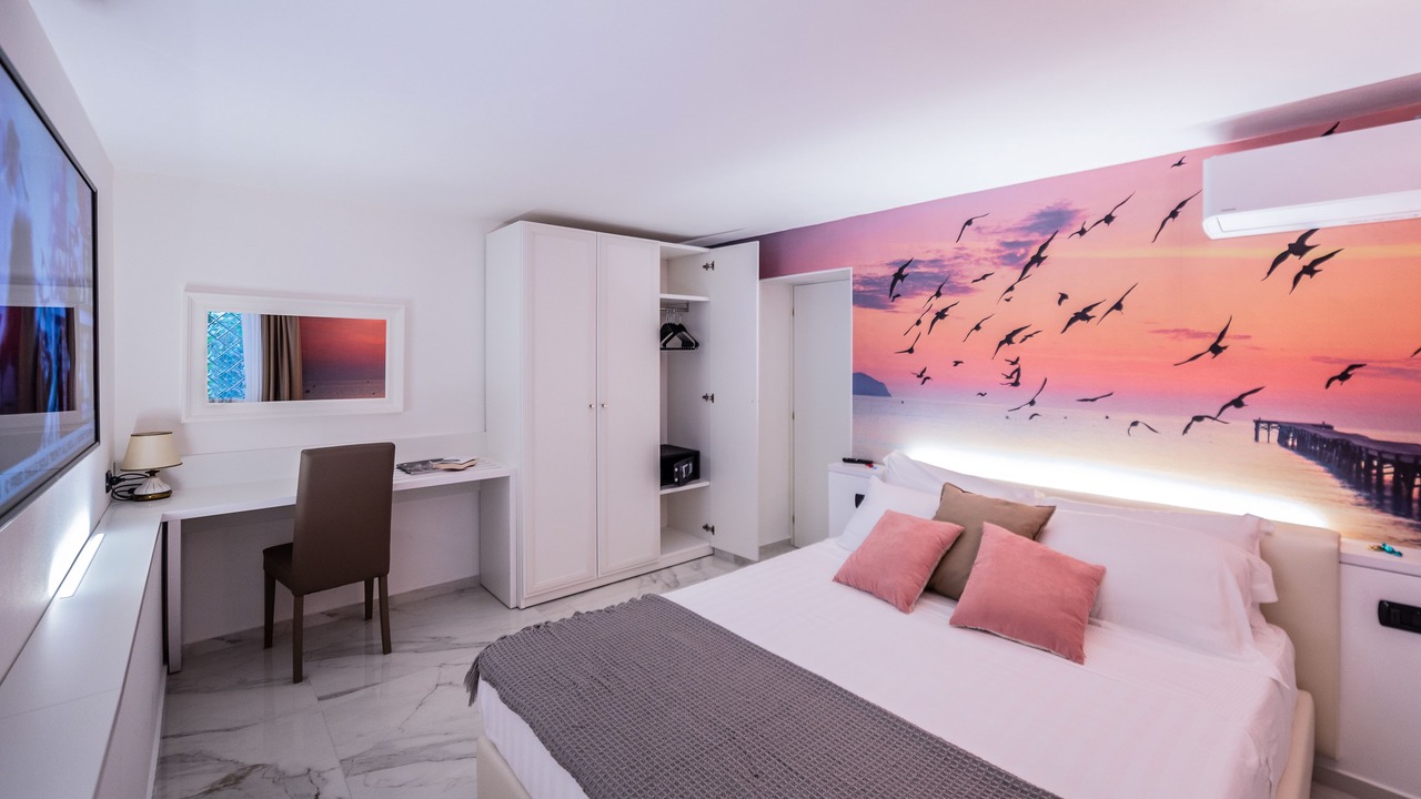 Photo of Bedroom in Marina Centro