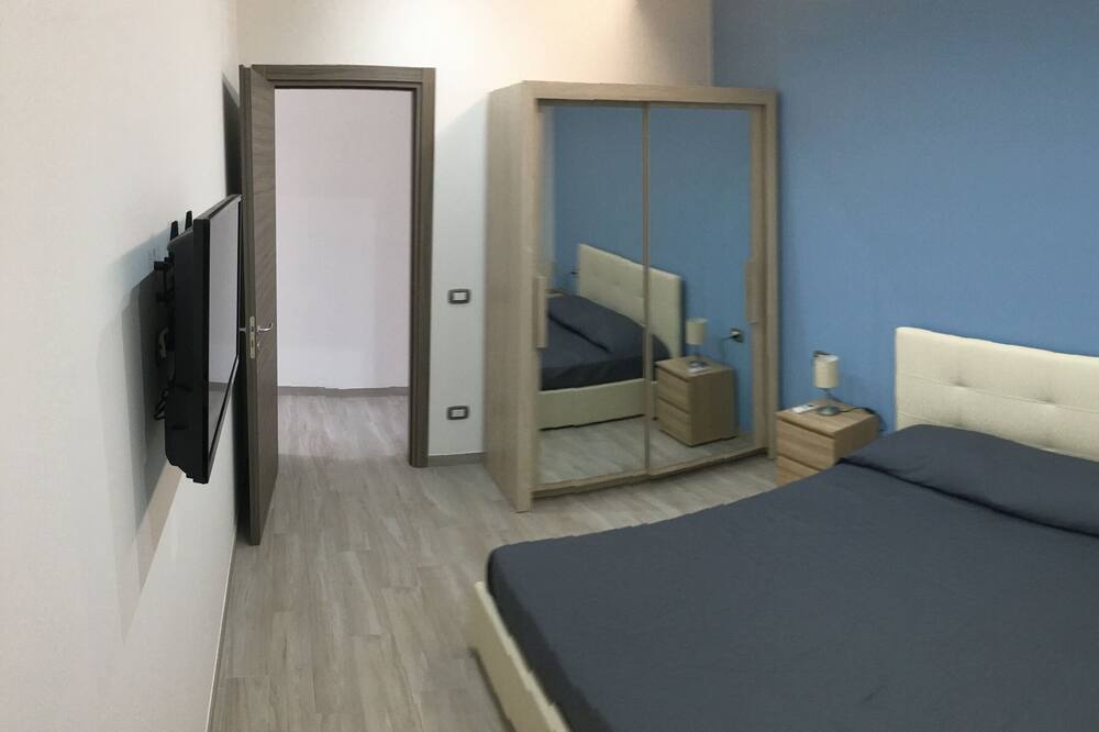 Photo of Bedroom in Avola