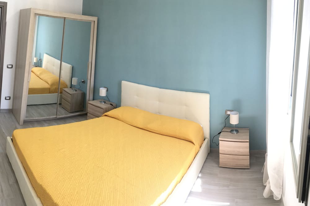 Photo of Bedroom in Avola