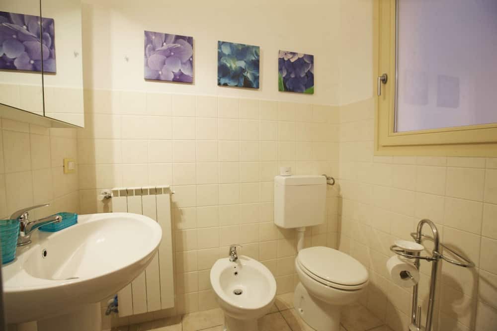 Photo of Bathroom in Carciano
