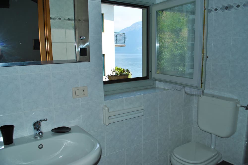 Photo of Bathroom in Sala Comacina