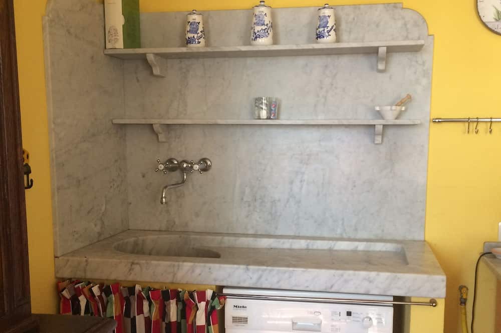 Photo of Kitchen in Montabone