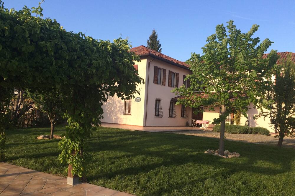 Photo of Outdoor in Montabone