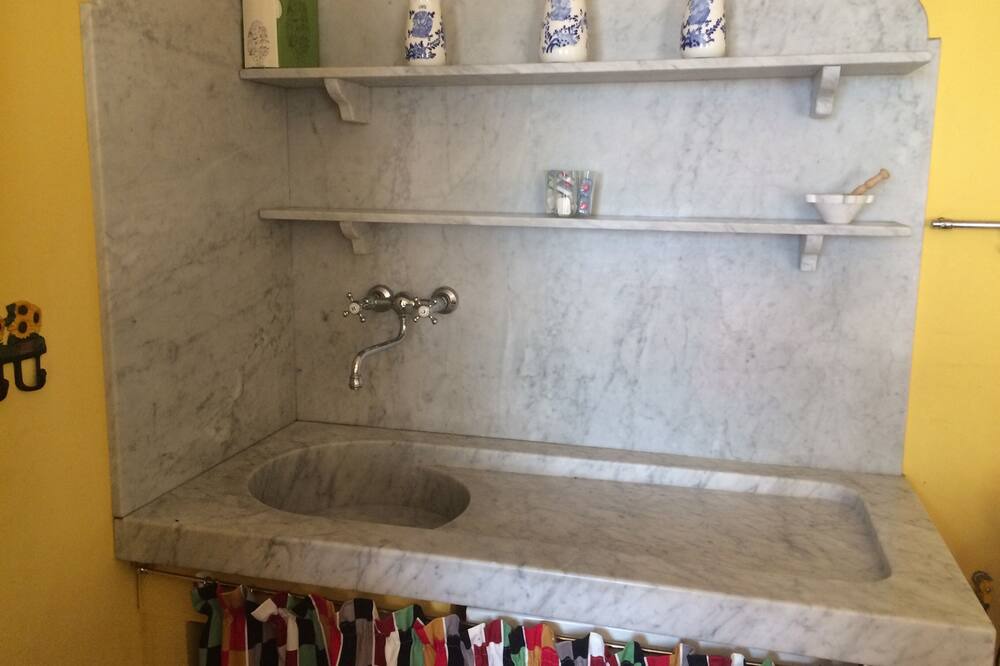 Photo of Kitchen in Montabone