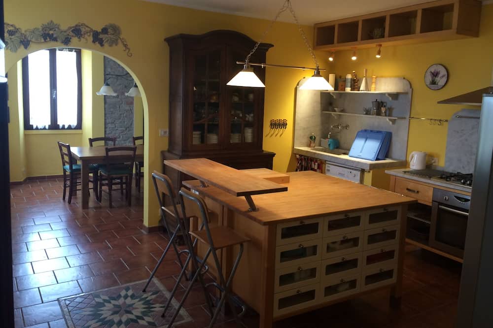 Photo of Kitchen in Montabone