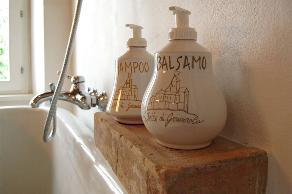 Photo of Bathroom in Granarola
