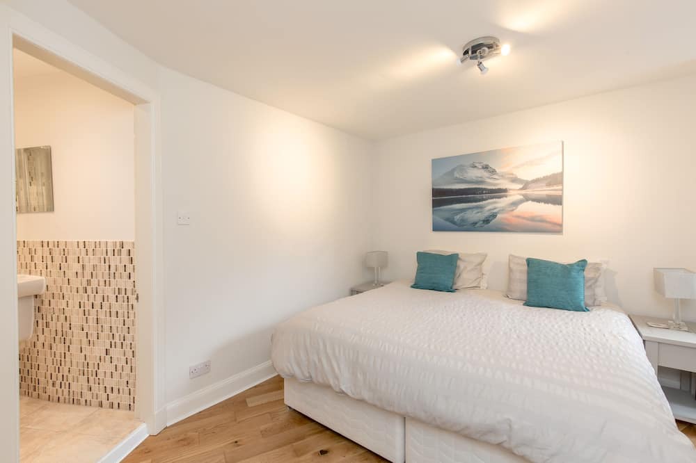 Photo of Bedroom in New Town