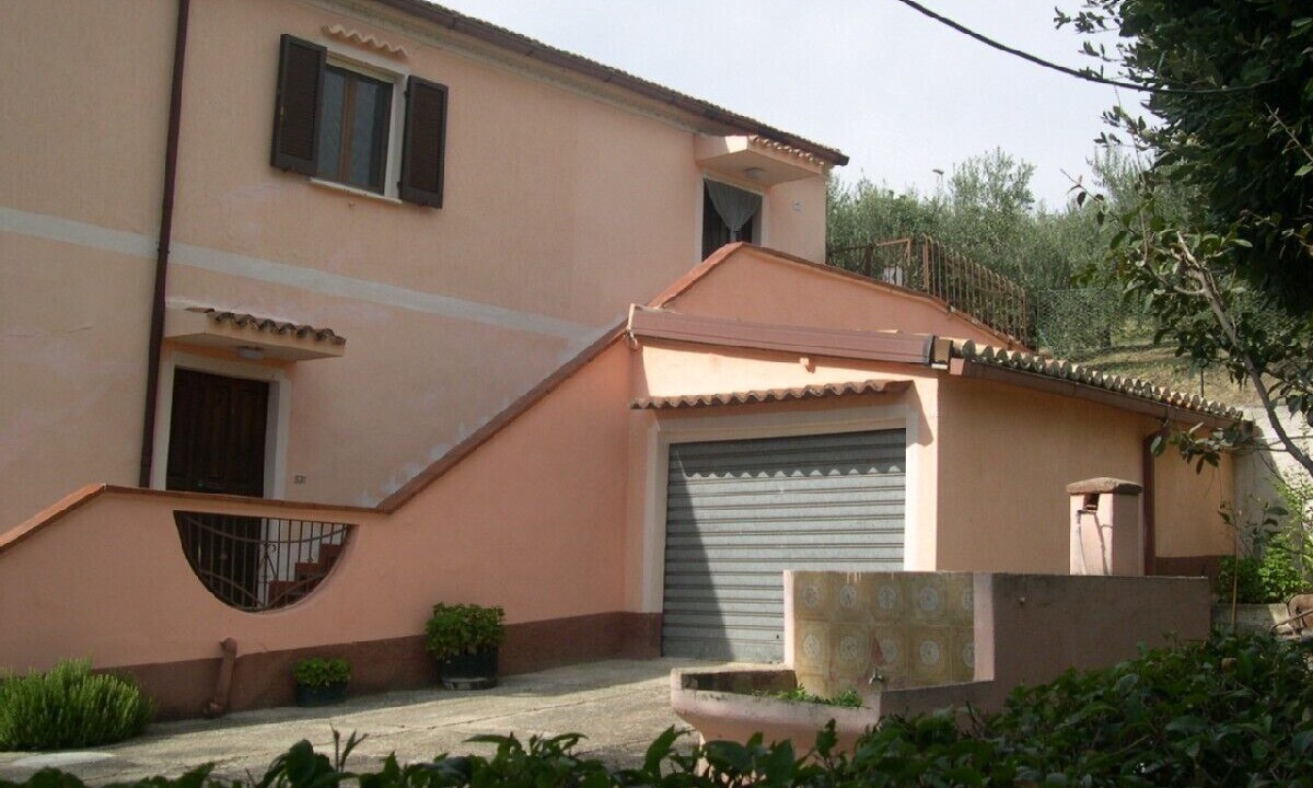 Photo of Outdoor in Elice