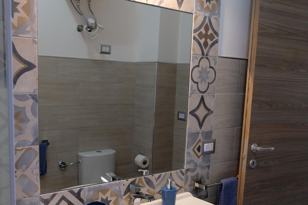 Photo of Bathroom in San Giorgio-Librino-San Giuseppe la Rena-Zia Lisa-Villaggio Sant'Agata